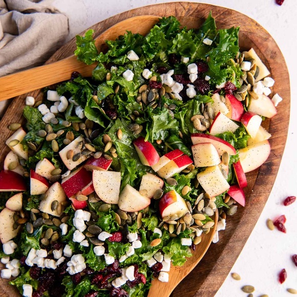 🌸3/$25 Kale: Everyday Superfood: 150 Nutritious Recipes to Delight Every Eater - Picture 14 of 16